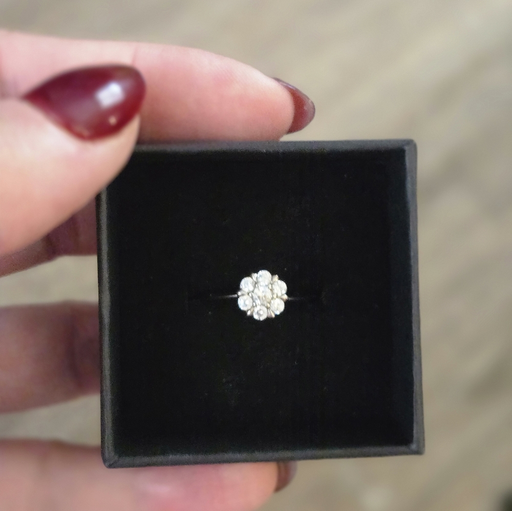 Sterling Silver Stamped 925 Flower Ring 7